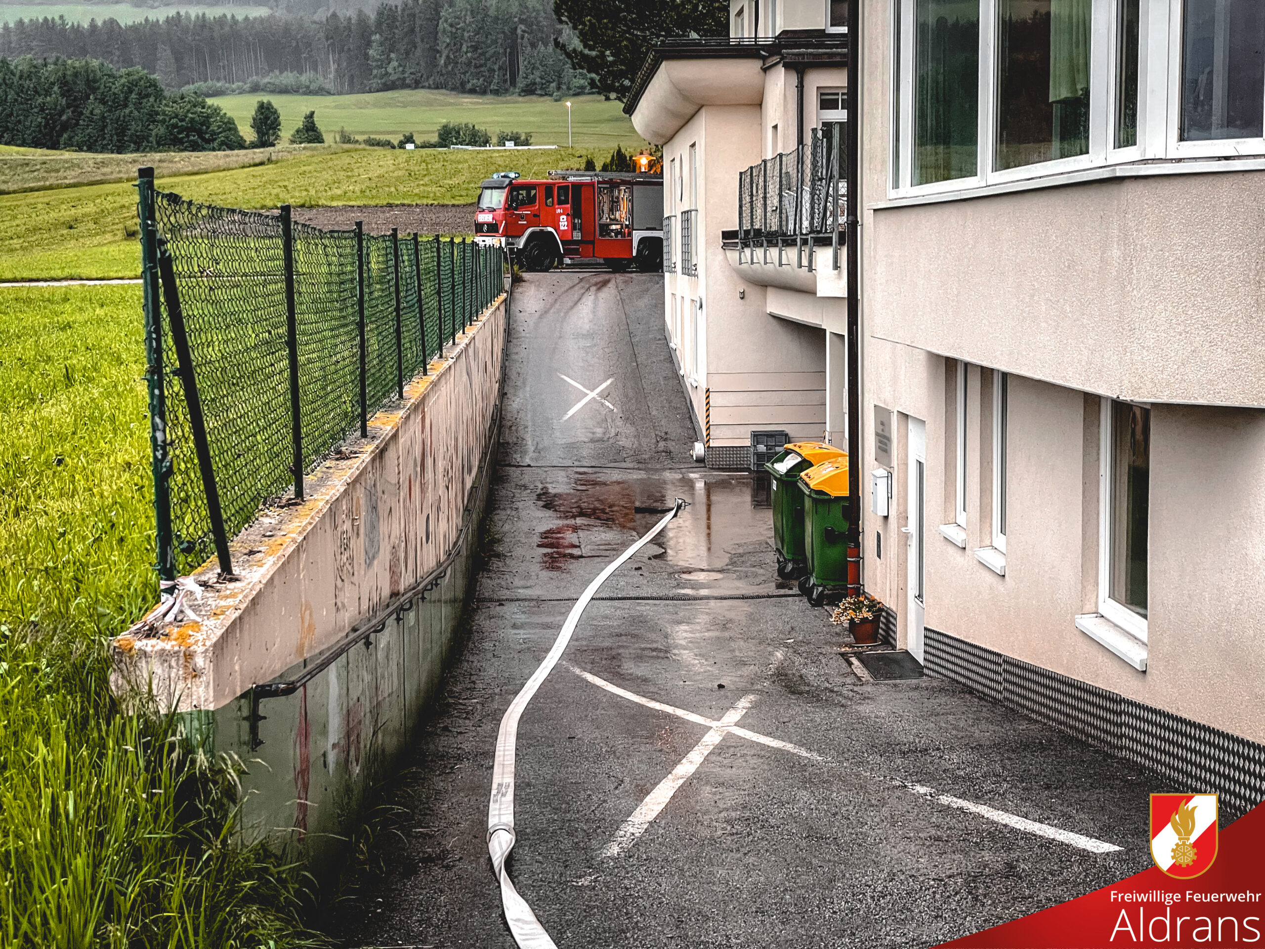 Wasserschaden durch Starkregen - Freiwillige Feuerwehr Aldrans