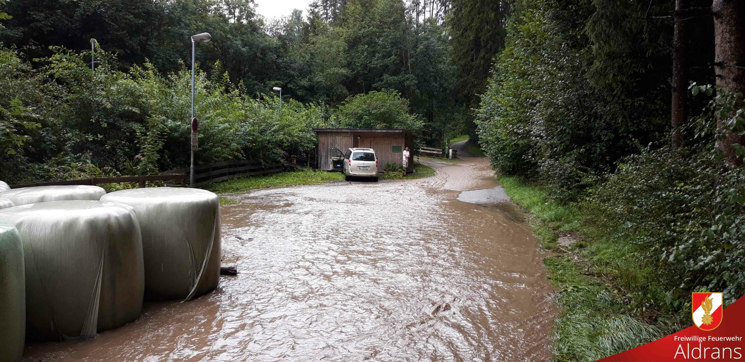 Wasserschaden durch Starkregen - Freiwillige Feuerwehr Aldrans